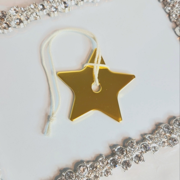 DIOR Holiday STAR decoration gold tone Excellent condition - Picture 3 of 5